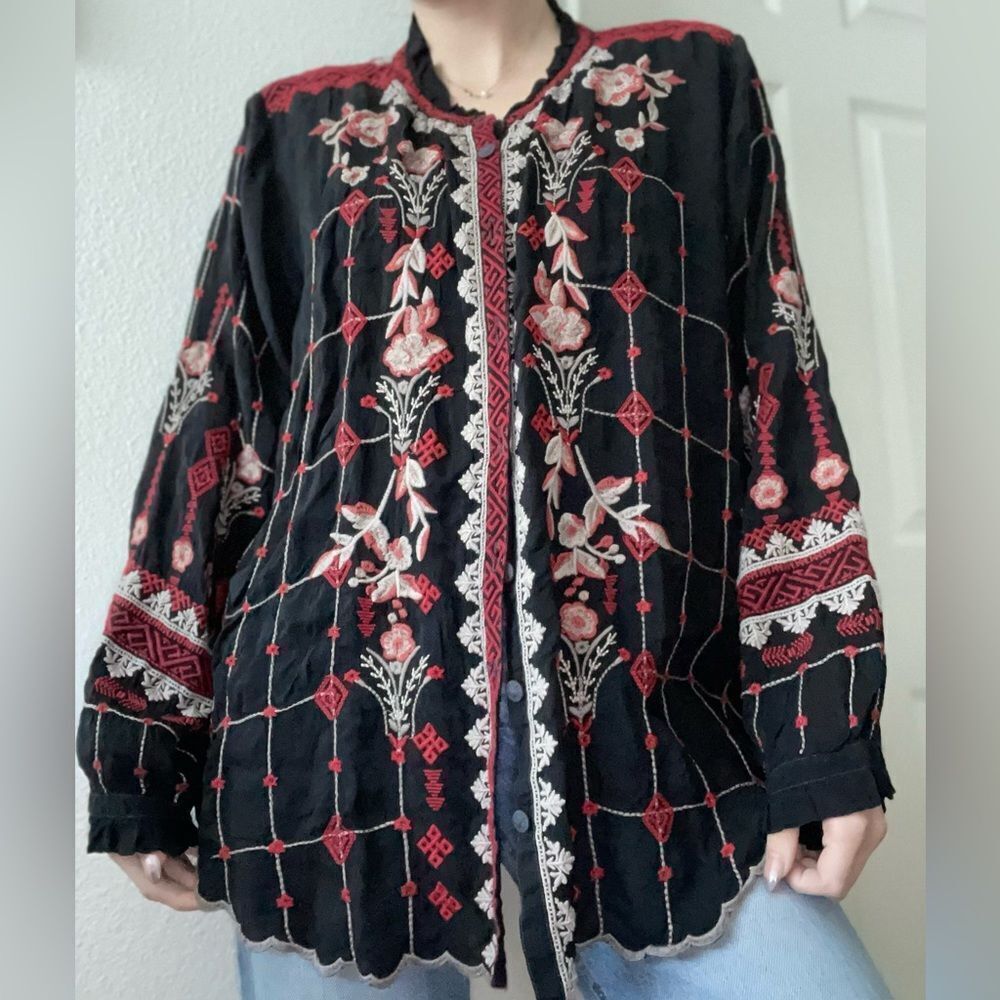 Johnny Was Tinsley Floral Embroidered Georgette Blouse‎ Sz XXL Black Plus Size - Picture 2 of 7